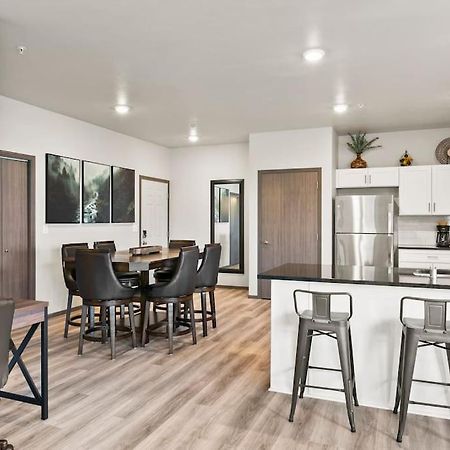 Spacious New 2 Bed 2 Bath Apt By Downtown Spokane Exterior photo