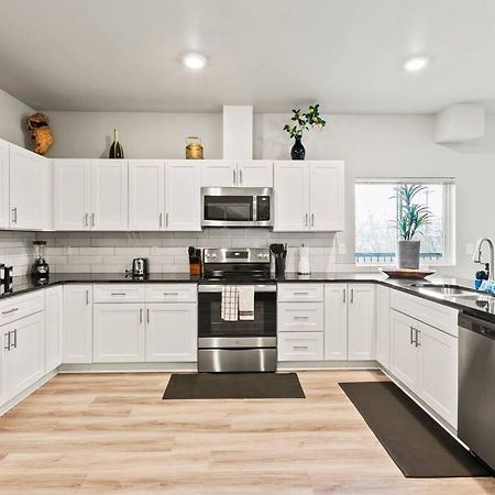 Spacious New 2 Bed 2 Bath Apt By Downtown Spokane Exterior photo
