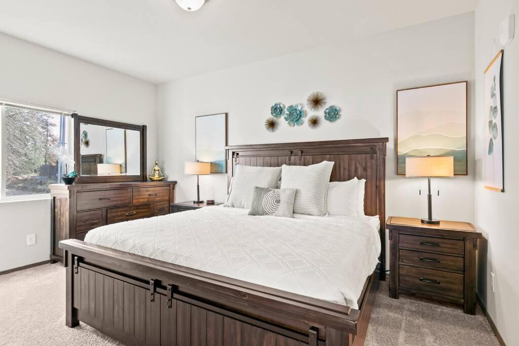 Spacious New 2 Bed 2 Bath Apt By Downtown Spokane Exterior photo