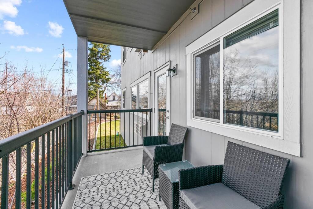 Spacious New 2 Bed 2 Bath Apt By Downtown Spokane Exterior photo